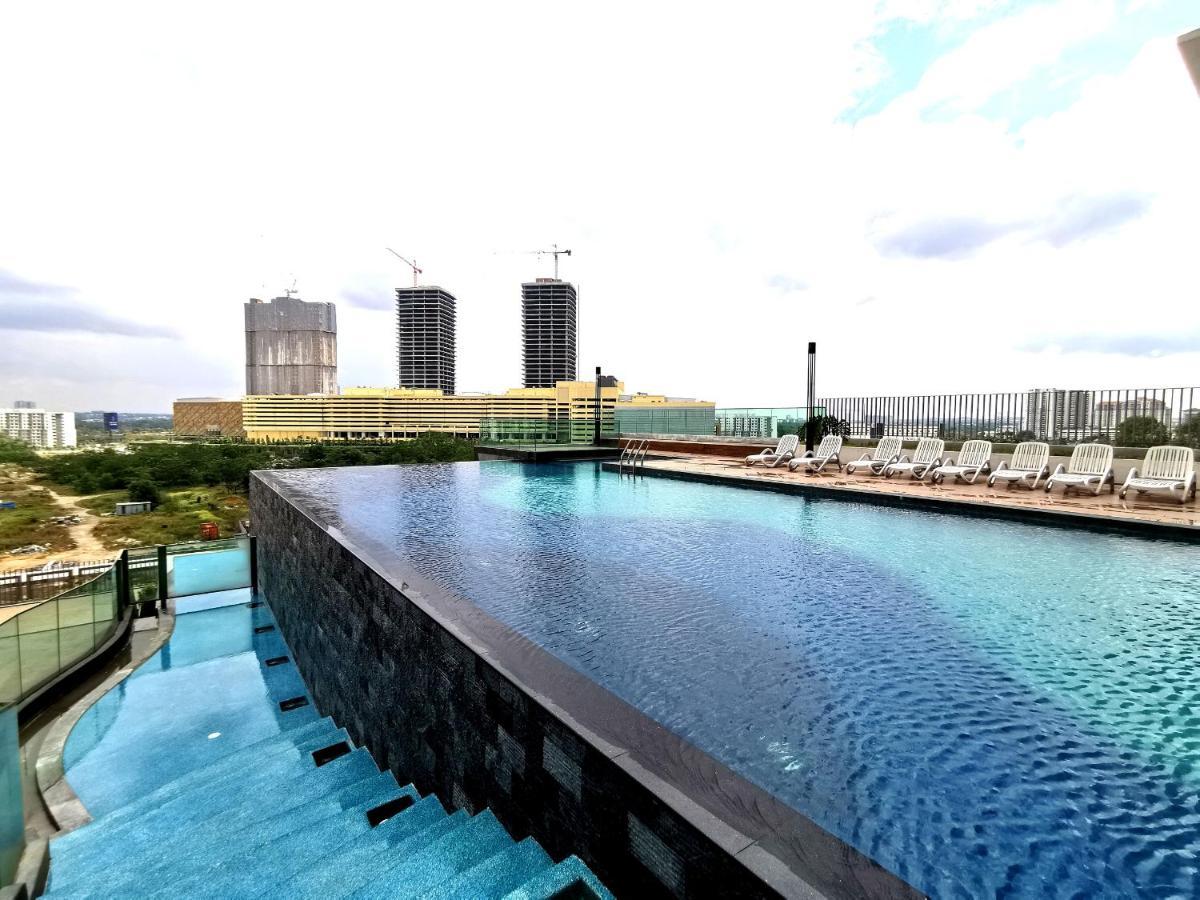 Mosaic Southkey Midvalley By Elegant Johor Bahru Esterno foto