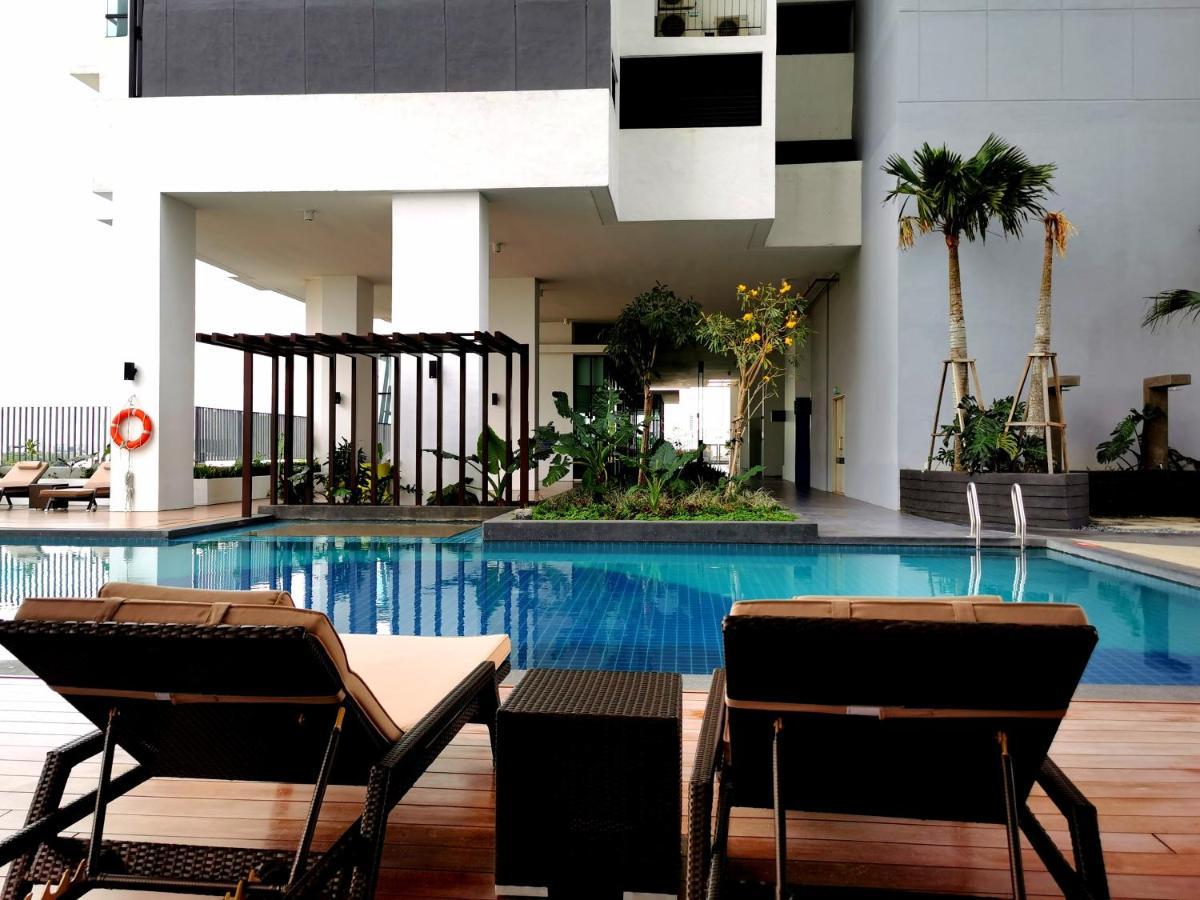 Mosaic Southkey Midvalley By Elegant Johor Bahru Esterno foto